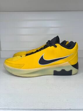 Nike LeBron Witness 9 Amarillo HQ8034-700 Men’s Size 15 Yellow Basketball Shoes
